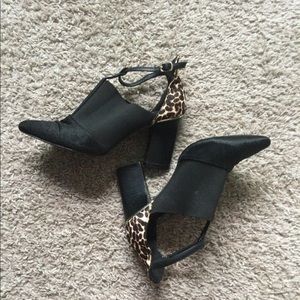 🔥🔥HOST PIC🔥🔥Leopard Print Heels